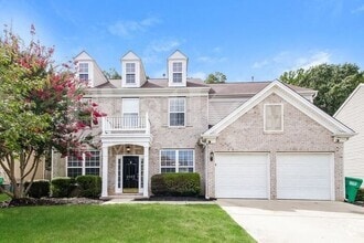 Building Photo - 4559 Fairport Ct