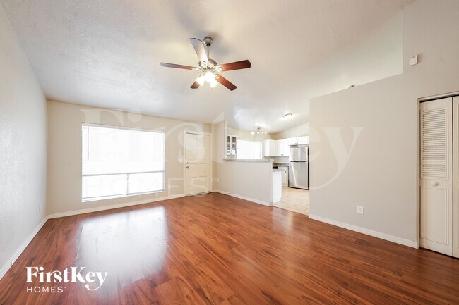 Building Photo - 4745 W Morrow Dr