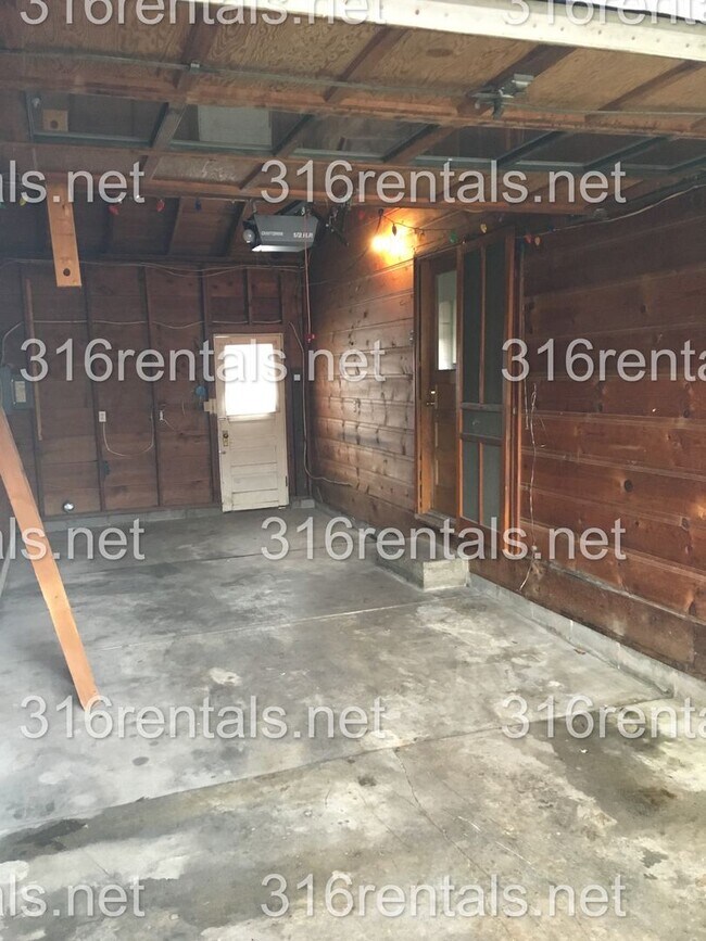 Foto del edificio - 704 N High St