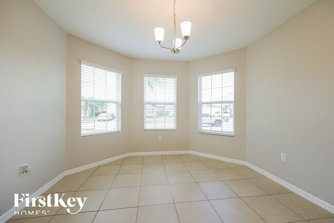 Building Photo - 3448 Cancun Ct