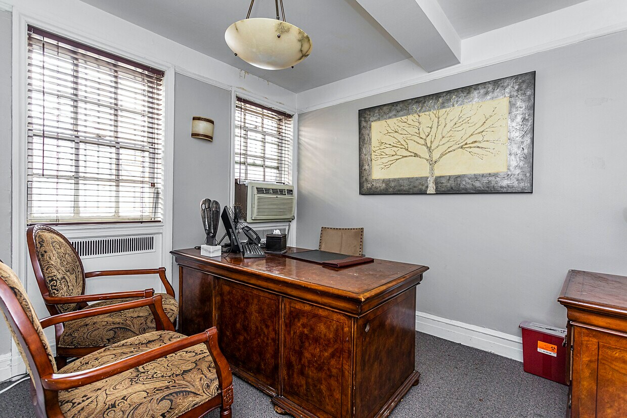 Foto principal - 895 Park Ave