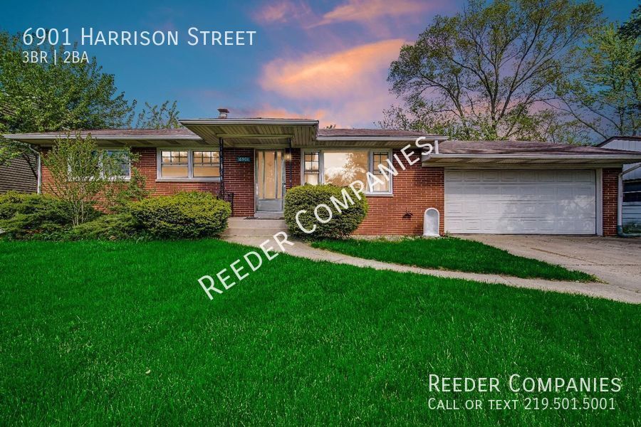 Primary Photo - Spacious 3 bed 1,75 bath with HUGE basement