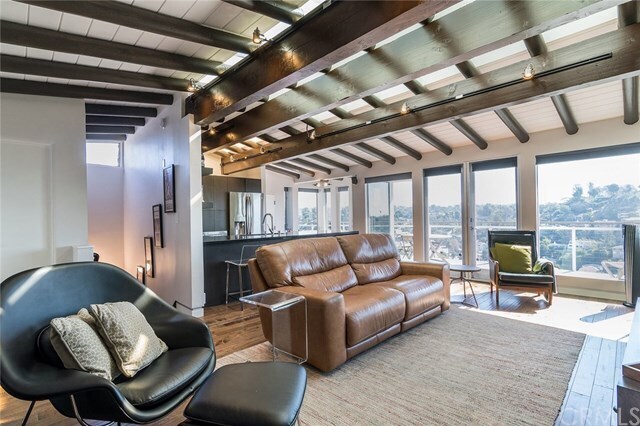 Foto del edificio - 1814 Webster Ave