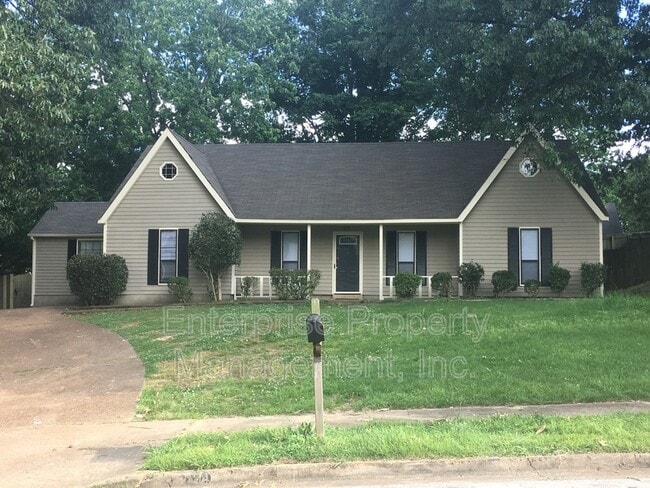 Photo - 7019 Shadow Oaks Dr House
