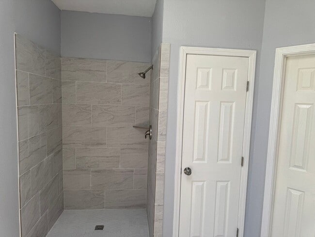 Photo - 7210 Wileyvale Rd (Houston, TX) Apartment