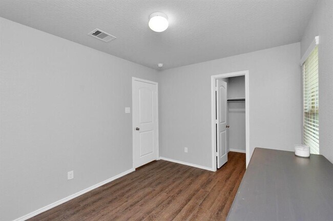 Foto del edificio - 21506 Hartford Hollow Ln