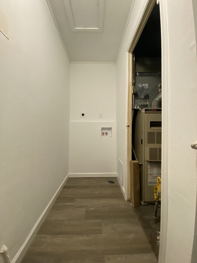 Foto del edificio - 2421 Wisconsin St SW