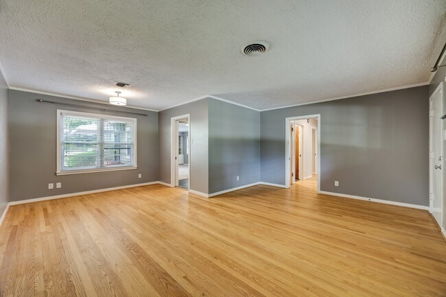 Foto del edificio - 1006 Worthshire St