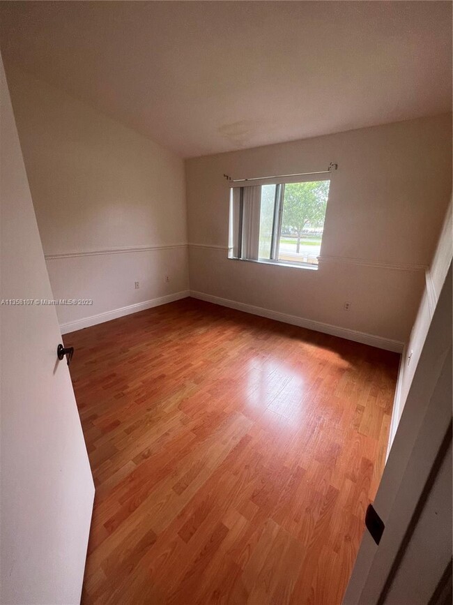 Building Photo - 3512 Briar Bay Blvd
