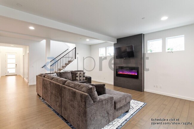 Foto del edificio - 16431 Sylvester Rd SW