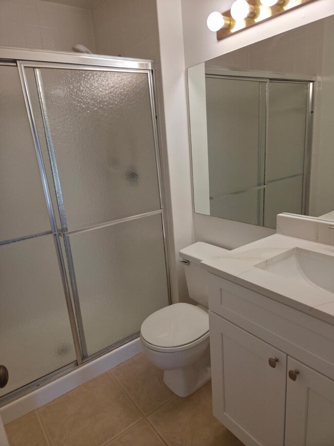 Building Photo - 3372 Perimeter Dr