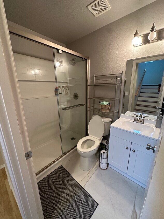 Foto del edificio - 4910 Guemes Ln