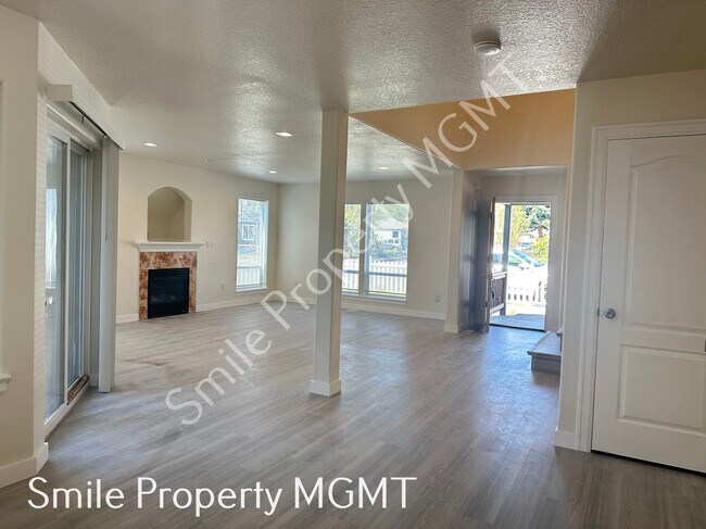 Photo - 8504 SE Raymond Ct House