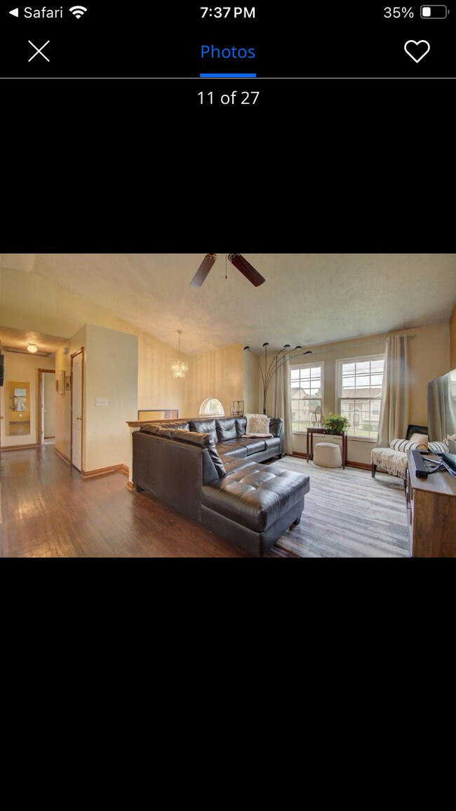 Building Photo - 1490 Clovernook Dr