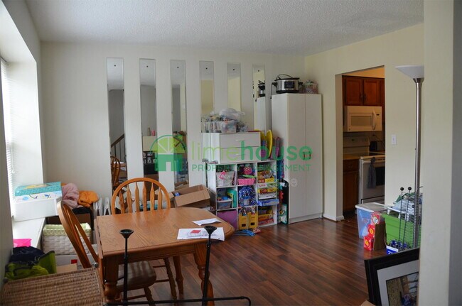 Foto del edificio - 1318 River Birch Run S