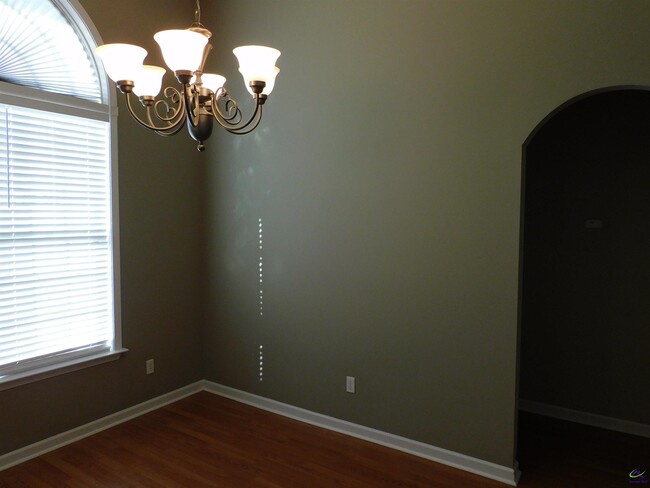 Building Photo - 1307 Loudon Hill Dr