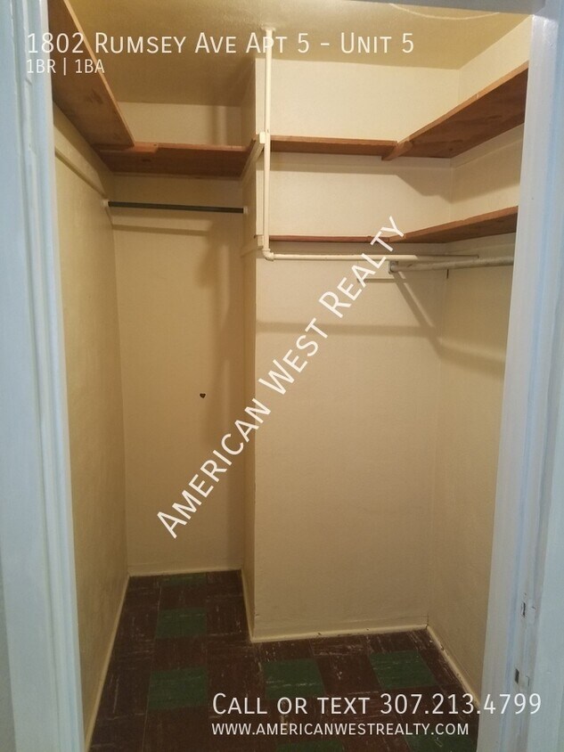 Foto del edificio - 1802 Rumsey Ave