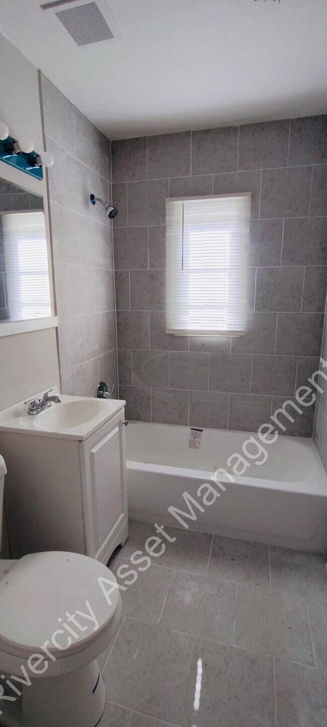 Foto del edificio - SECTION 8 FRIENDLY!!!! 1/2 OFF FIRST MONTH...