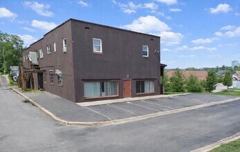 Building Photo - 18 Cleveland Ave