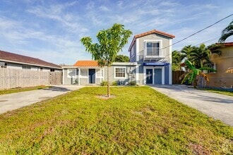 Building Photo - 6761 SW 13th Terrace