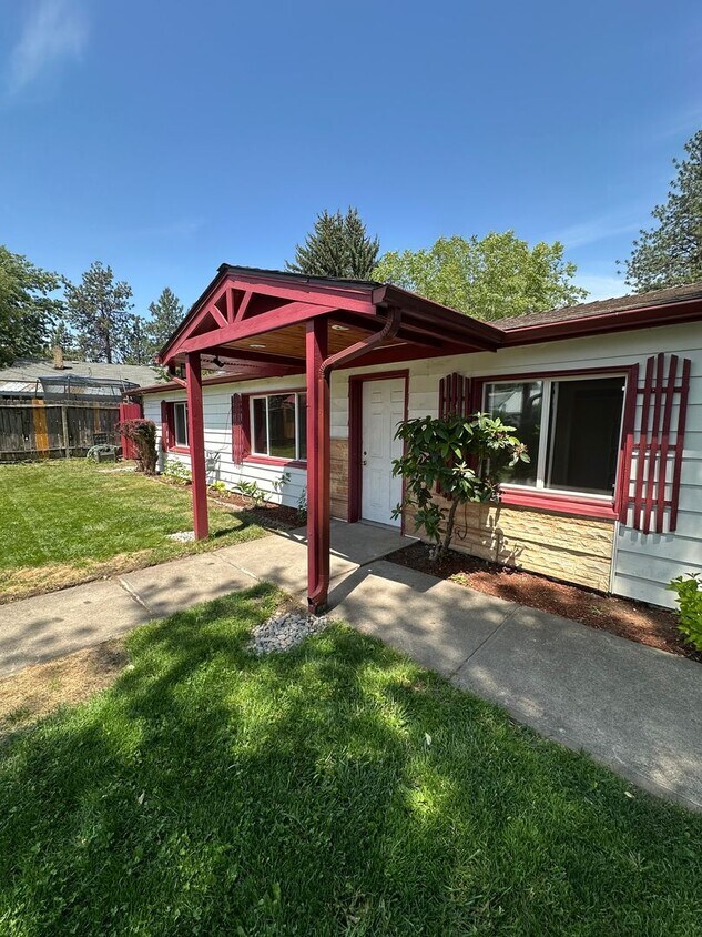 Primary Photo - Lunceford Single Level Home (APP#255)