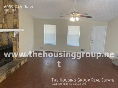 Building Photo - 4 Bedroom Ellenwood Home!!