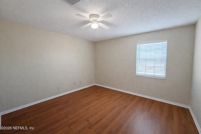 Building Photo - 7 Mitchell Ave