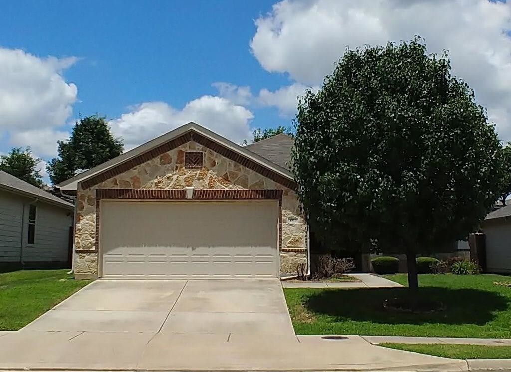 1913 Beach Dr, Grand Prairie, TX 75051 House for Rent in Grand Prairie, TX