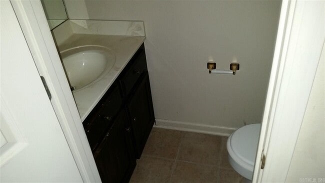 Building Photo - 1805 Reservoir Rd