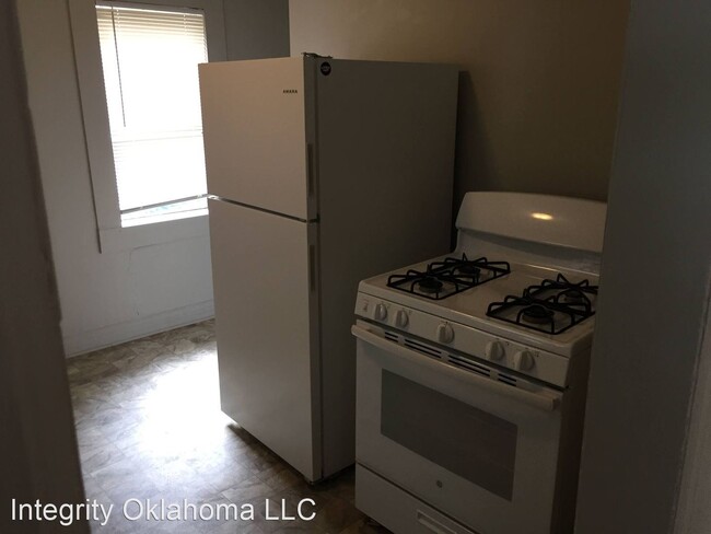 Building Photo - 2 br, 1 bath House - 2016 NW 26th Street