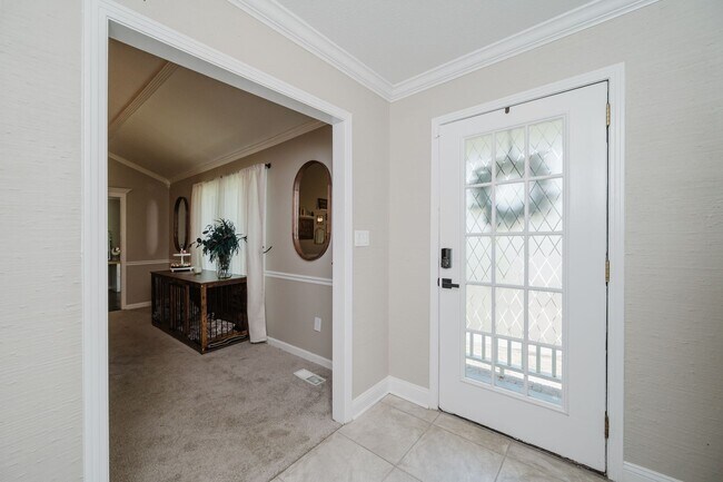 Foto del edificio - 5001 Mountain View Pkwy