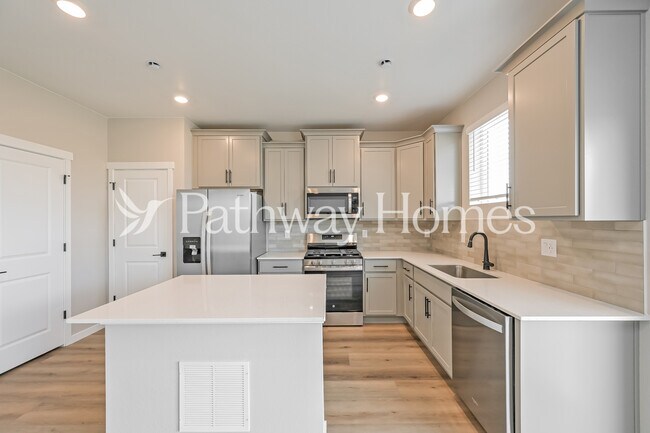 Building Photo - 18023 E 94th Pl