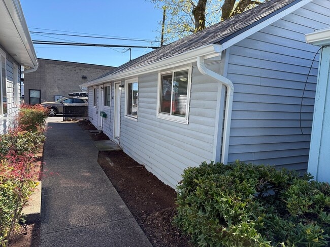 Foto del edificio - Updated Studio Apartment in Junction City!  $200.00 MOVE-IN SPECIAL