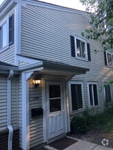 Building Photo - 1194 Cove Dr
