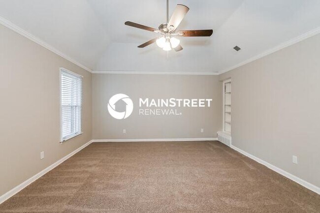 Building Photo - 4 Bedroom Pet-Friendly Home in CORDOVA, TN with Main Street Renewal