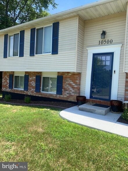 Photo - 10500 McGuire Way House