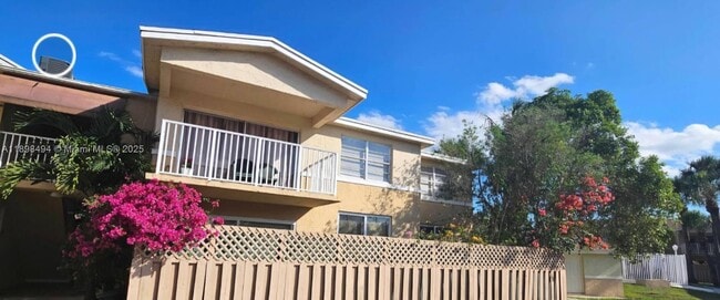 Foto del edificio - 4210 NW 79th Ave