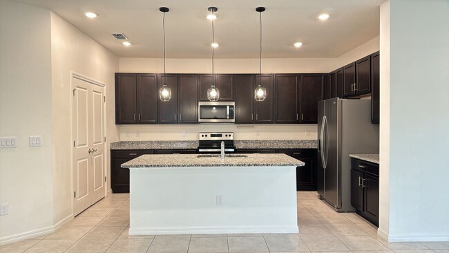 Building Photo - 5707 143rd Ct E