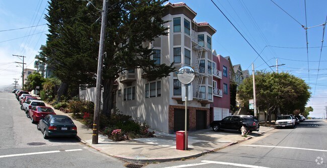 Building Photo - 600 Alvarado St