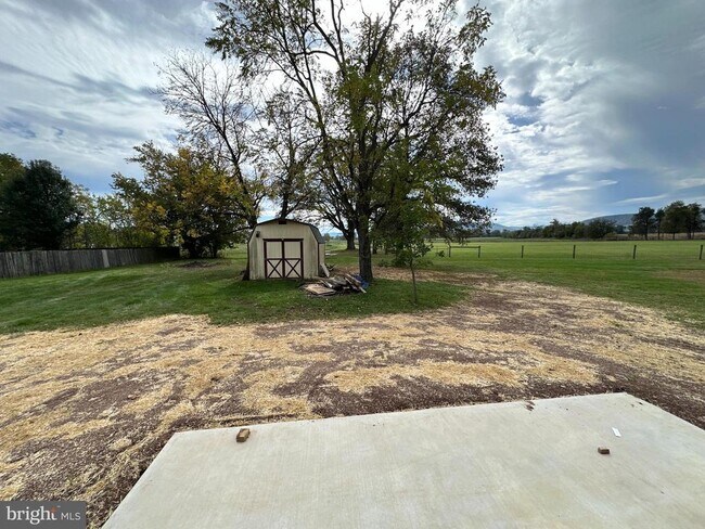 Foto del edificio - 40 Mt Hope Rd