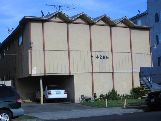 Building Photo - 4256 Lindblade Dr