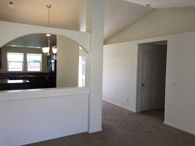 Foto del edificio - 9352 W 9th Pl