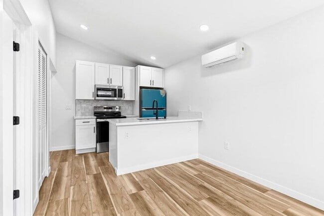 Building Photo - 4163 39th St