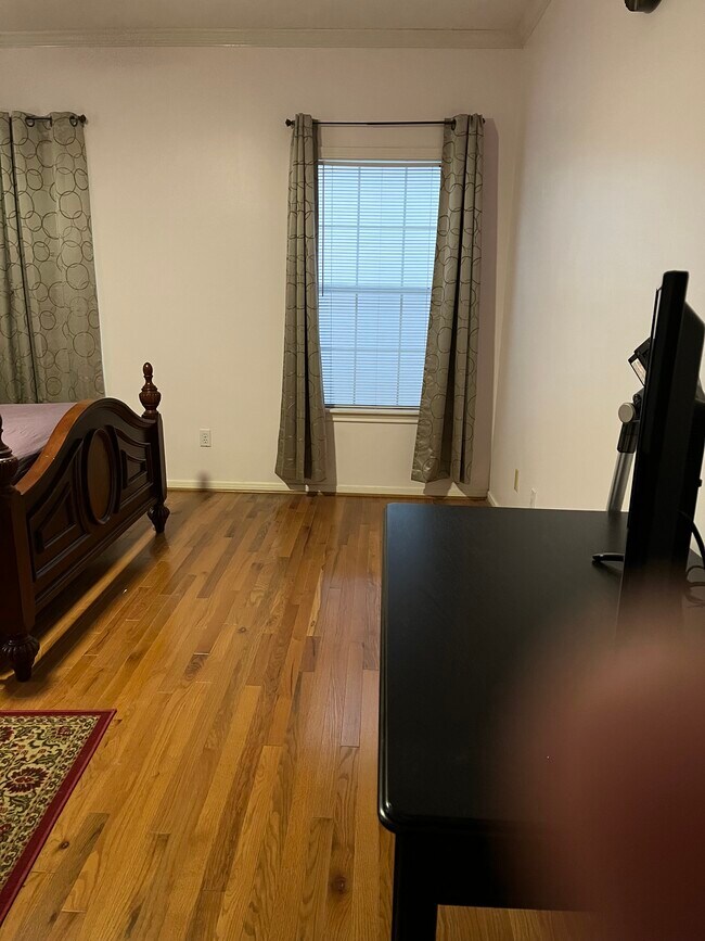 Foto del edificio - 6855 Bellgreen Dr