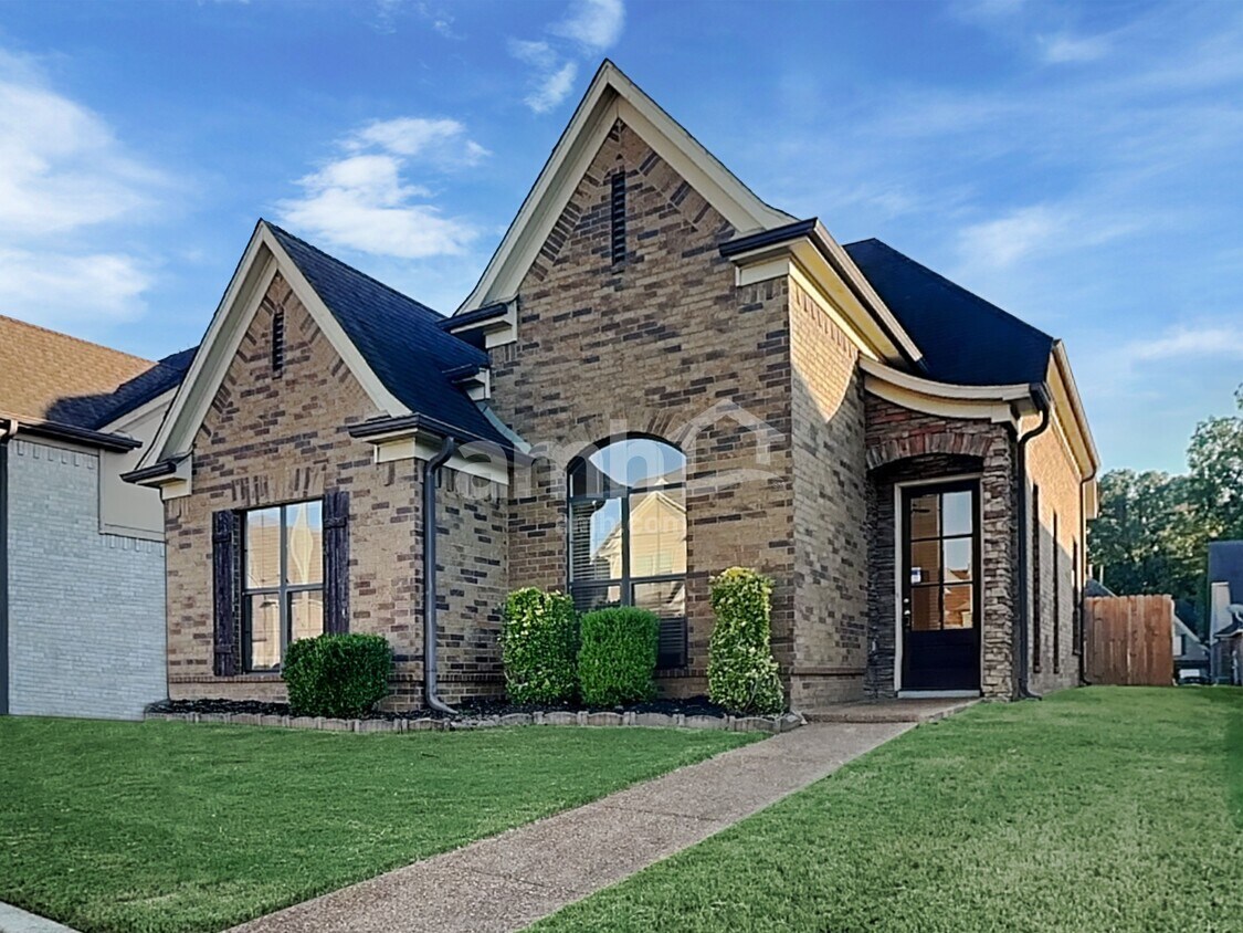 Foto principal - 7965 River Mist Dr