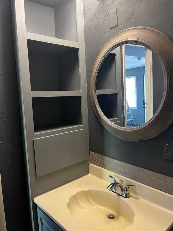 Foto del edificio - 220 S Utica St