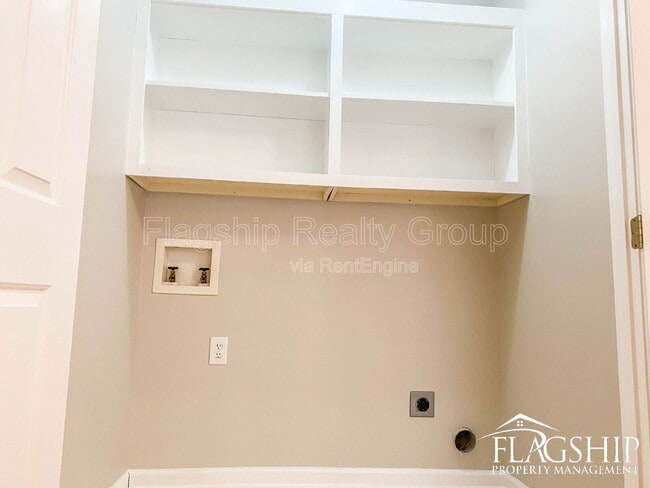 Foto del edificio - 3638 Highland Dr