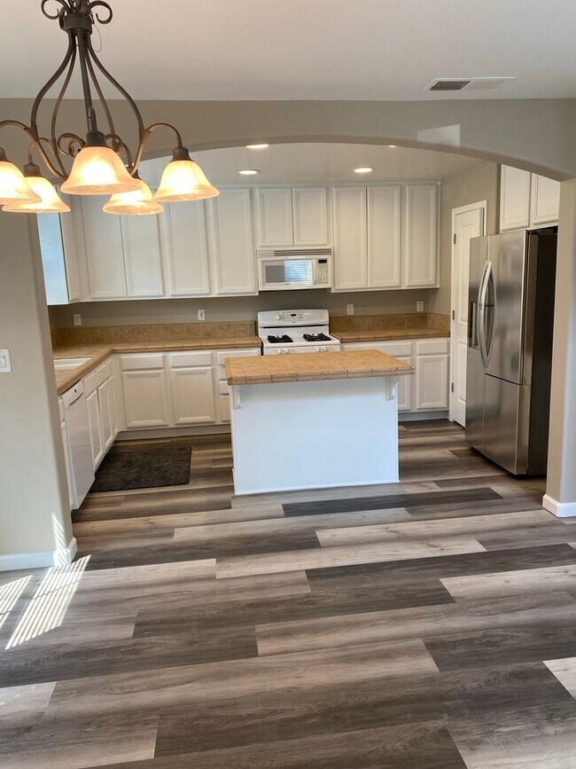 Foto del edificio - 1612 Lone Oak Trail