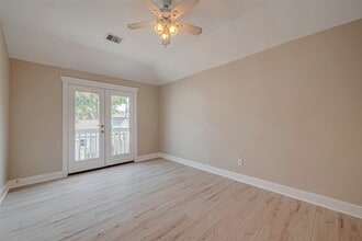 Building Photo - 1110 E 24th St