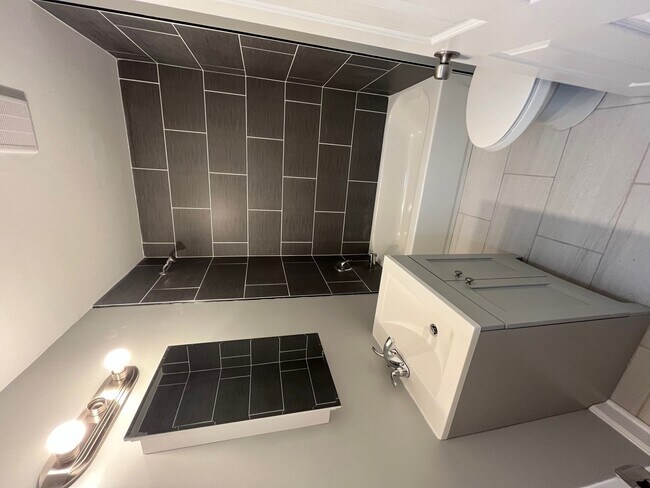 Foto del edificio - 200 N 2nd St